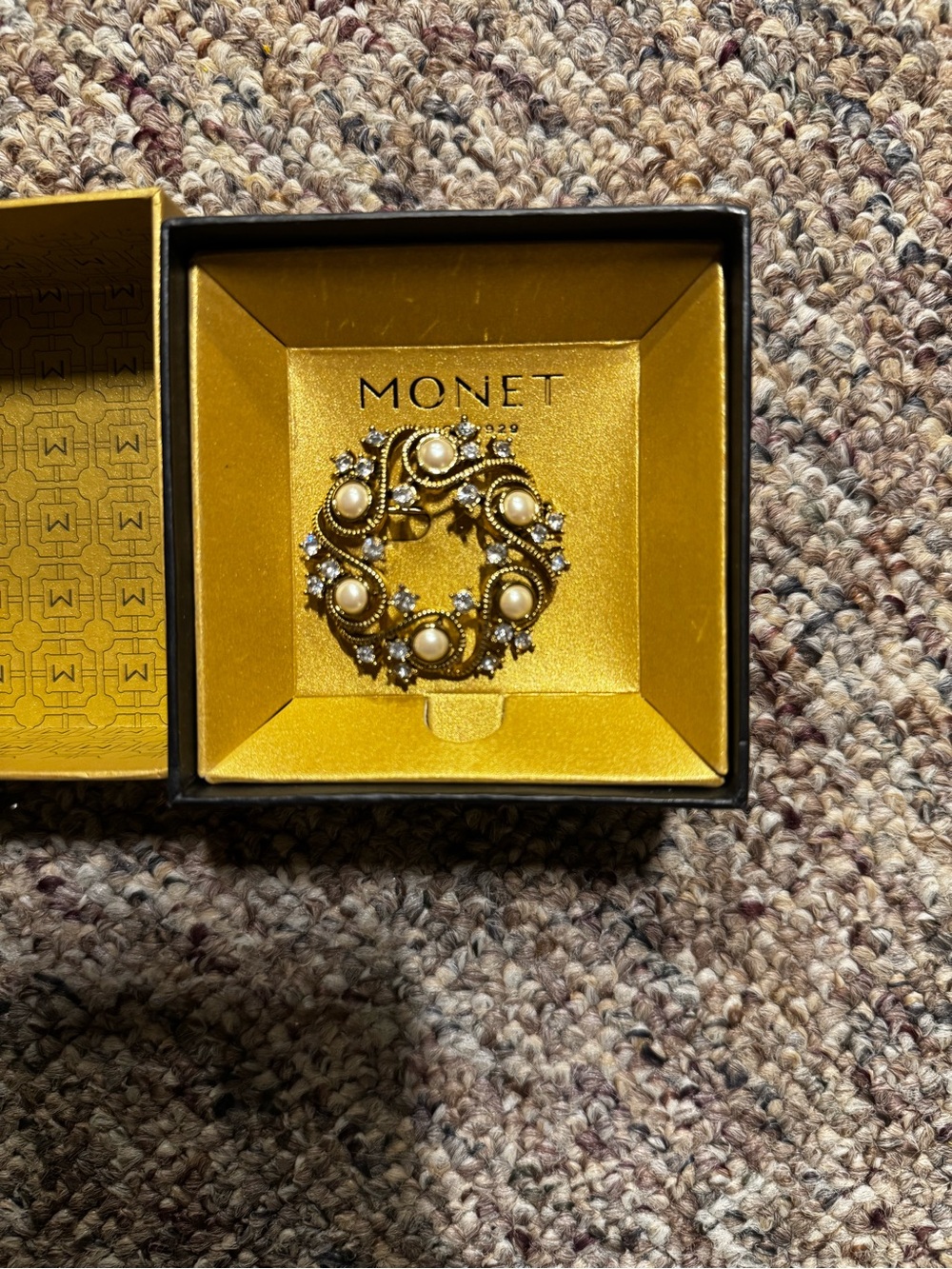 Brooch